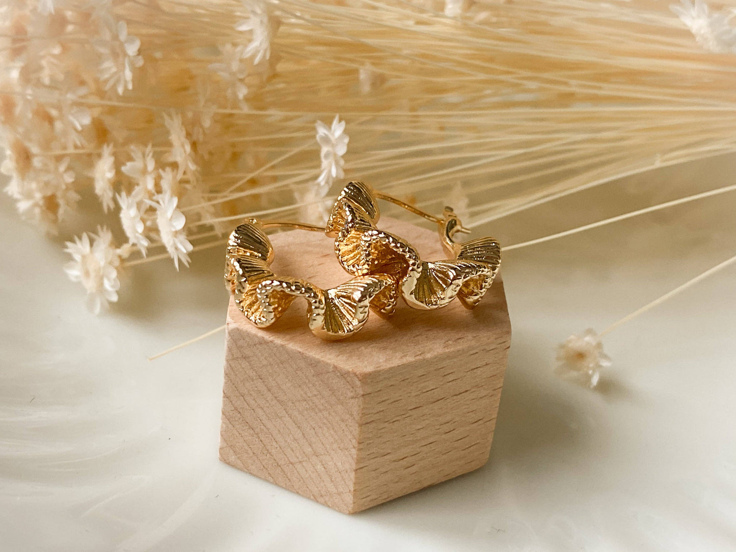 Ruffle Hoops