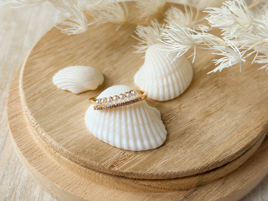 Sea Gem Ring: Gold