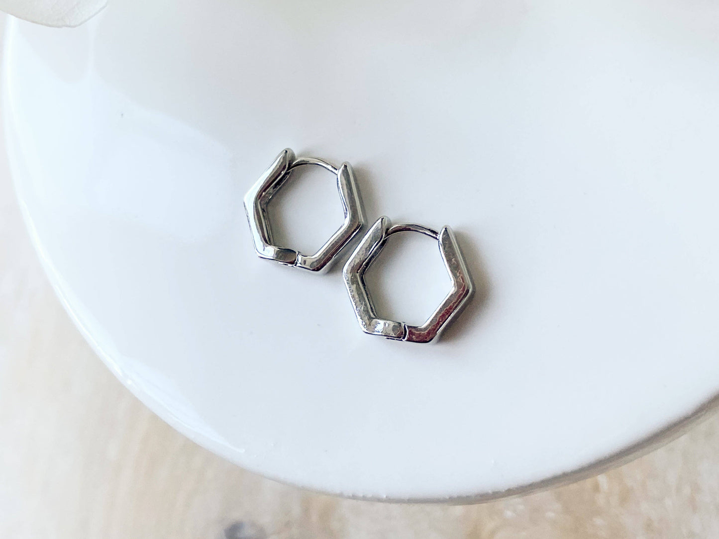 Silver Hexi Huggies