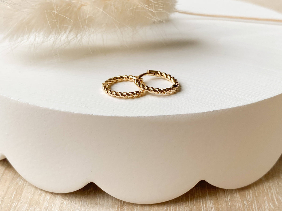 Twisty Hoops: Silver